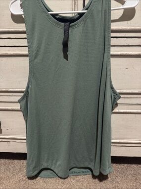 men’s lululemon athletica sage green racerback tank